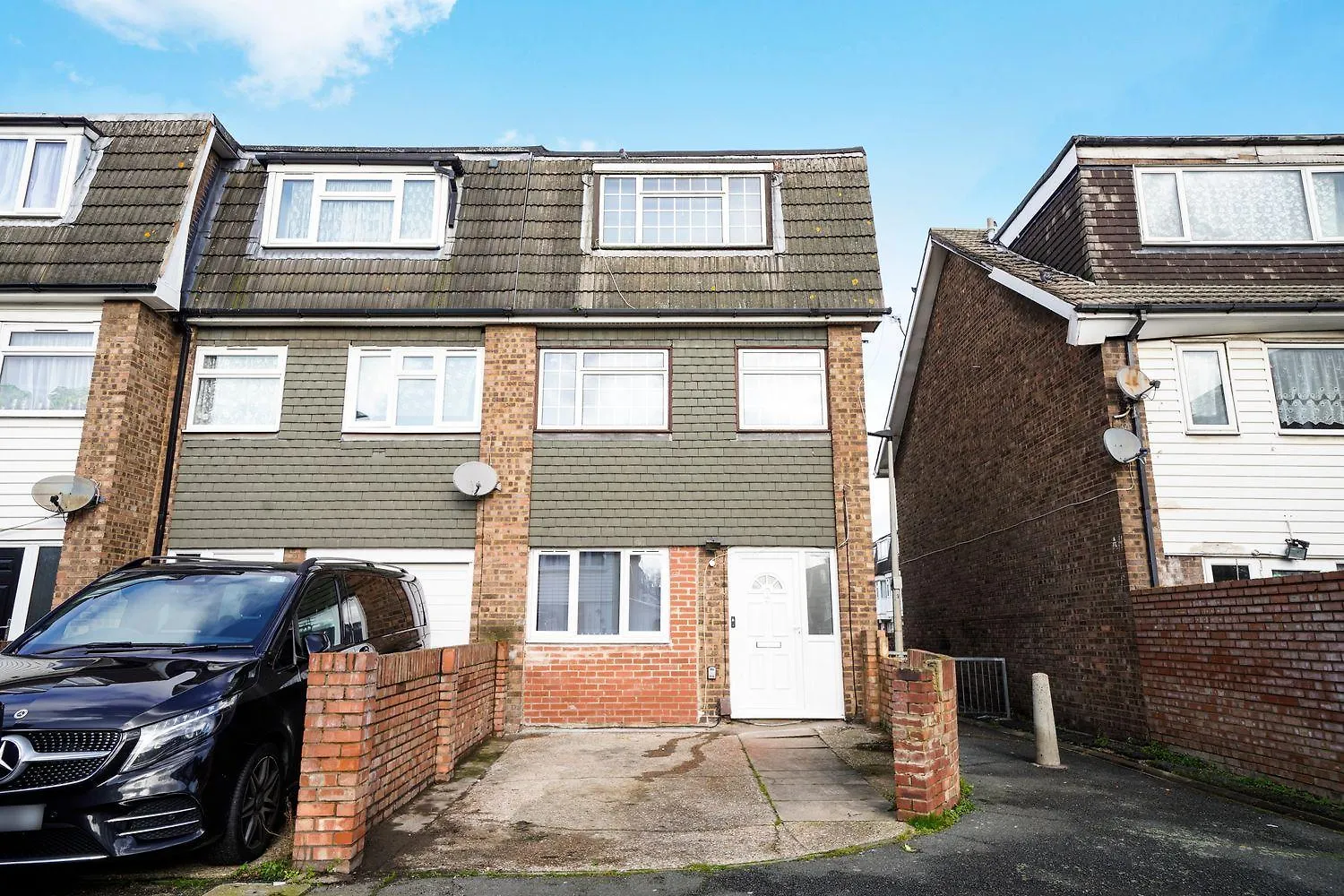 Spacious, 4 Bed, Garden, Parking, Excel Londra